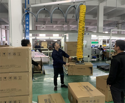 真空深夜福利网址上料的安全性非常重要